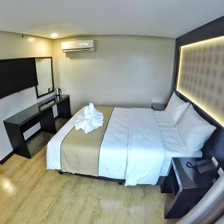 แกรนด์ ซิง อิมพีเรียล โฮเทล Hotel อีโลอีโลซิตี้ ภายนอก รูปภาพ