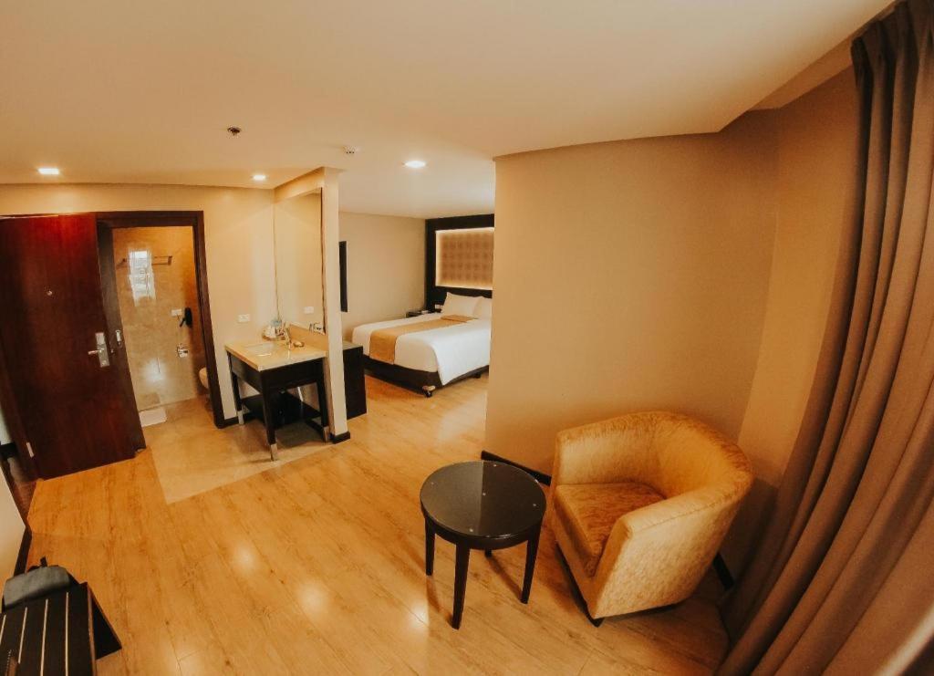 แกรนด์ ซิง อิมพีเรียล โฮเทล Hotel อีโลอีโลซิตี้ ภายนอก รูปภาพ