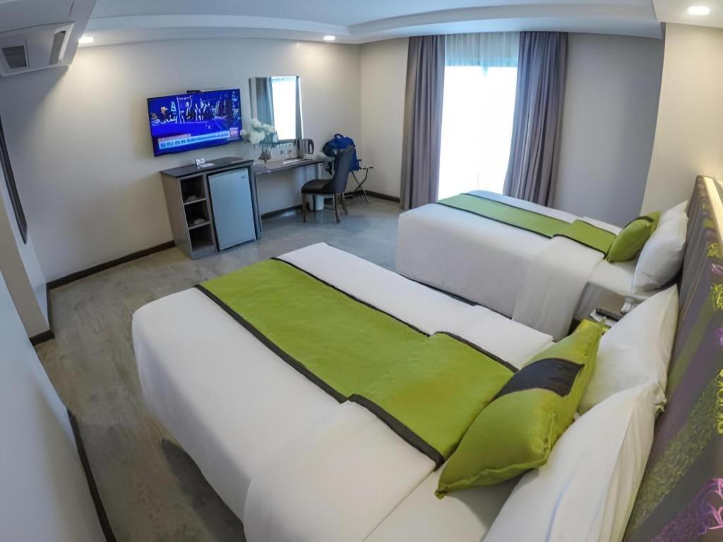 แกรนด์ ซิง อิมพีเรียล โฮเทล Hotel อีโลอีโลซิตี้ ภายนอก รูปภาพ