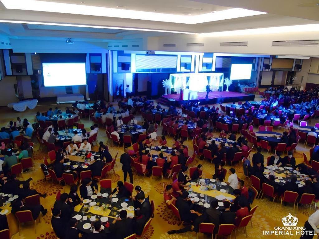 แกรนด์ ซิง อิมพีเรียล โฮเทล Hotel อีโลอีโลซิตี้ ภายนอก รูปภาพ