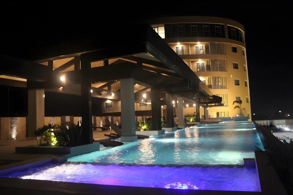 แกรนด์ ซิง อิมพีเรียล โฮเทล Hotel อีโลอีโลซิตี้ ภายนอก รูปภาพ